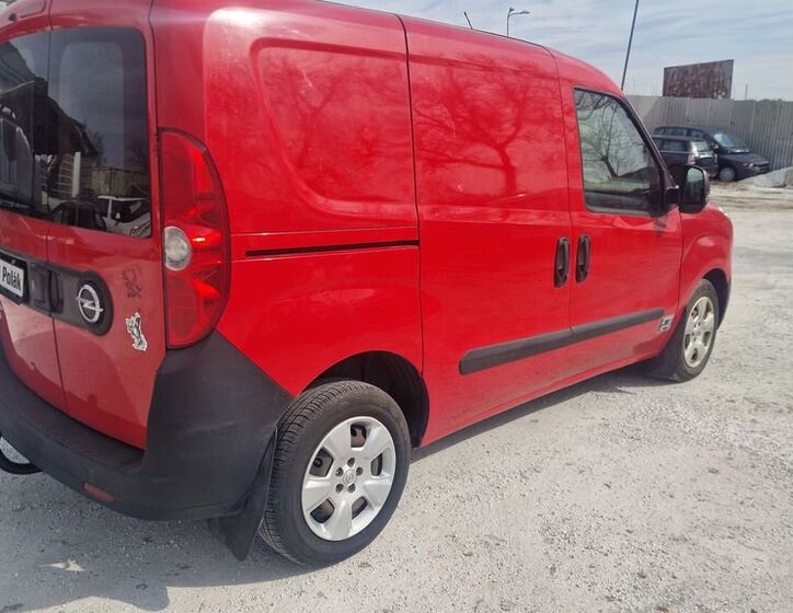 Opel Combo Skříň 1,6 l 77 kw