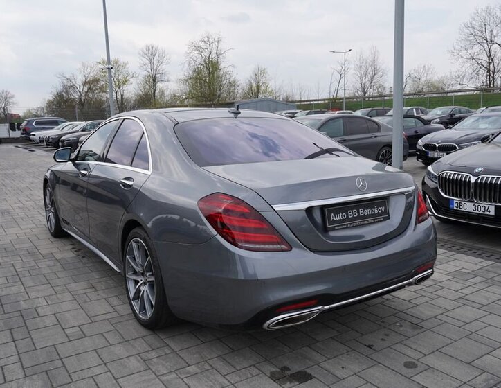 Mercedes-Benz Třídy S Sedan / Limuzína 4,0 l 345 kw