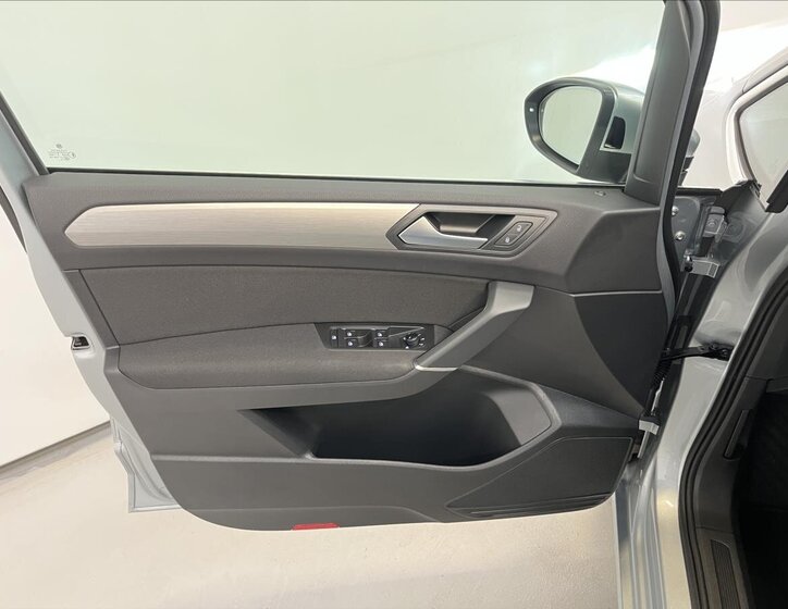 Volkswagen Touran 25