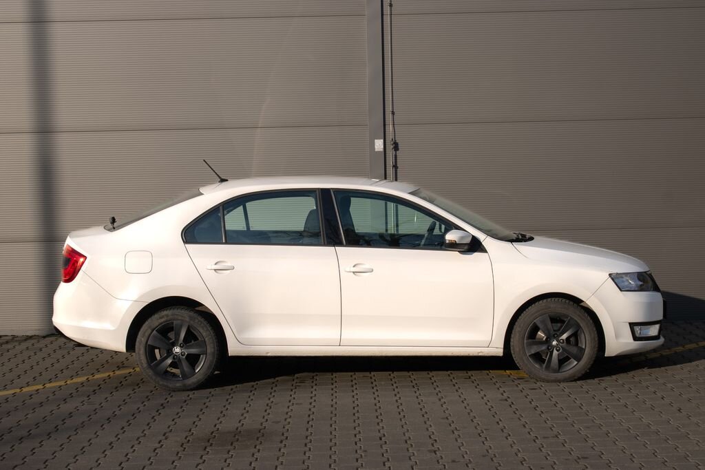 Škoda Rapid Sedan / Limuzína 1,4 l 66 kw