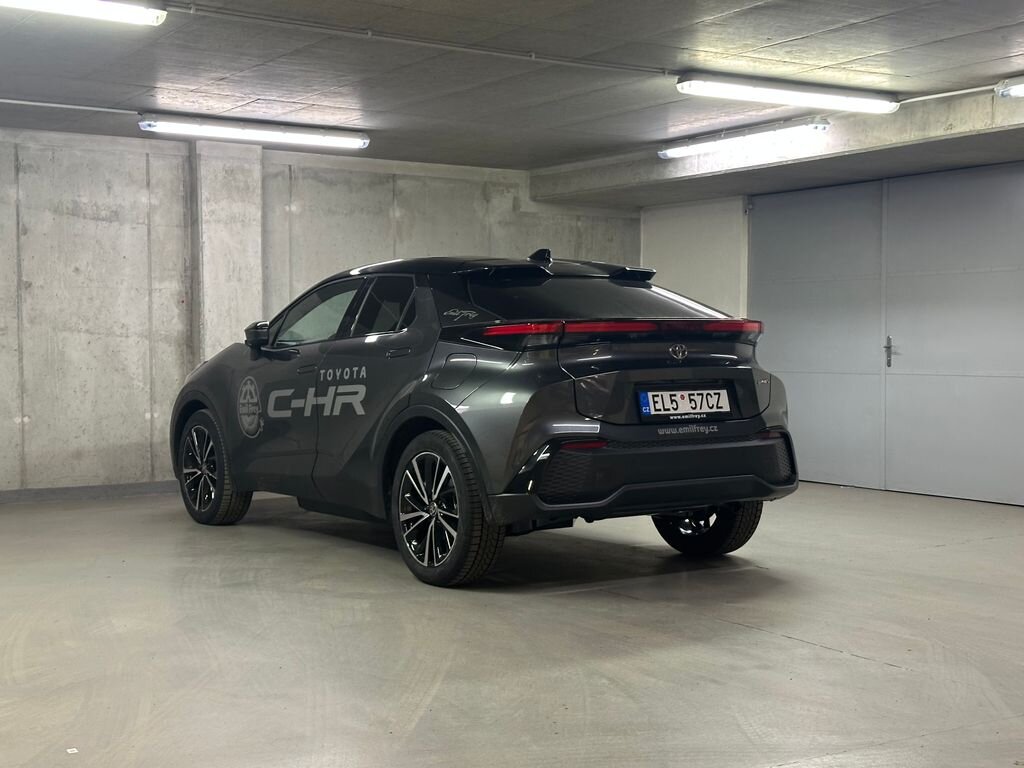 Toyota C-HR Hatchback 2,0 l 135 kw
