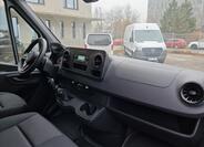 Mercedes-Benz Sprinter 13