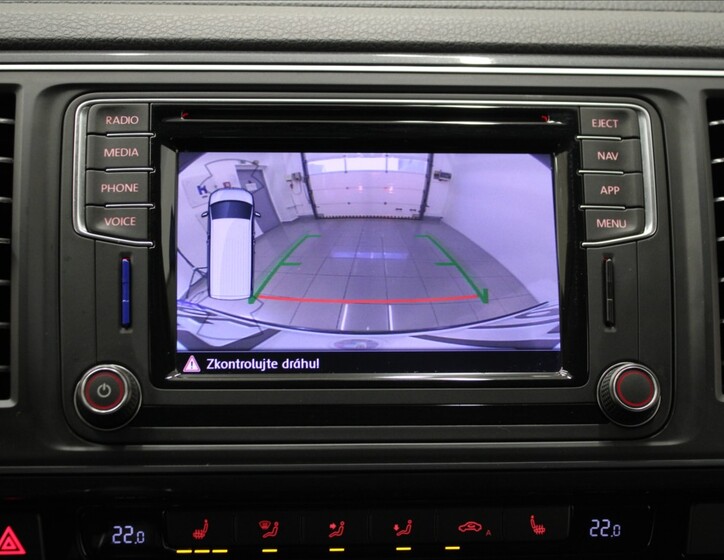 Volkswagen Multivan 11