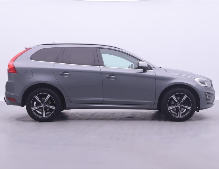 Volvo XC60 8