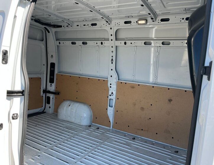 Nissan Interstar Skříň 2,3 l 100 kw