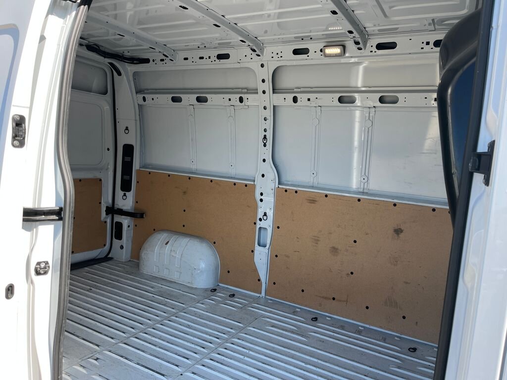 Nissan Interstar Skříň 2,3 l 100 kw