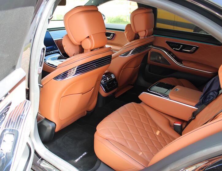 Mercedes-Benz Třídy S 11