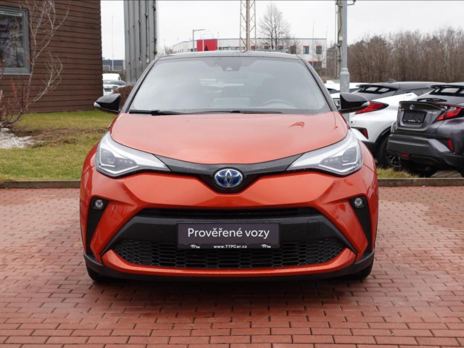 Toyota C-HR 2
