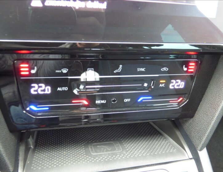 Volkswagen Passat Kombi 1,4 l 115 kw