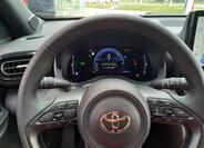 Toyota Yaris Cross 15