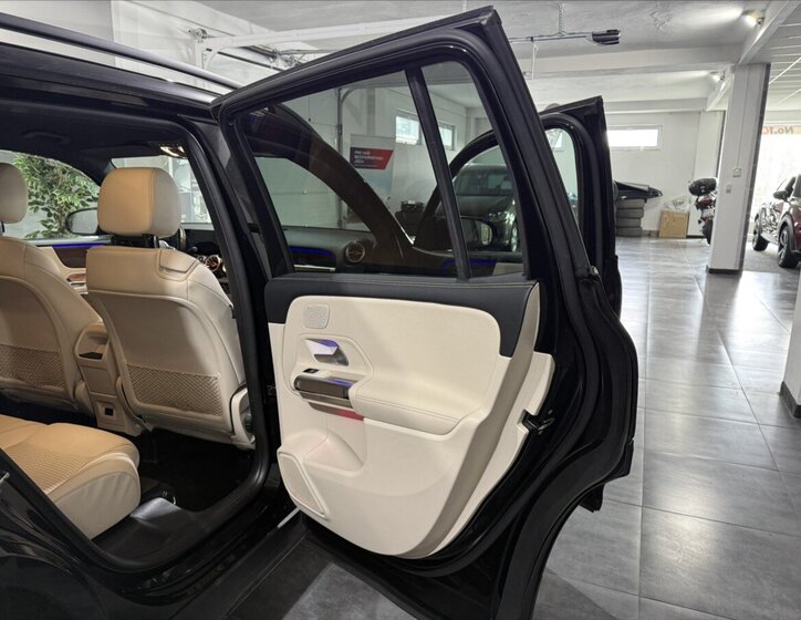 Mercedes-Benz GLB SUV / Terénní 2,0 l 110 kw