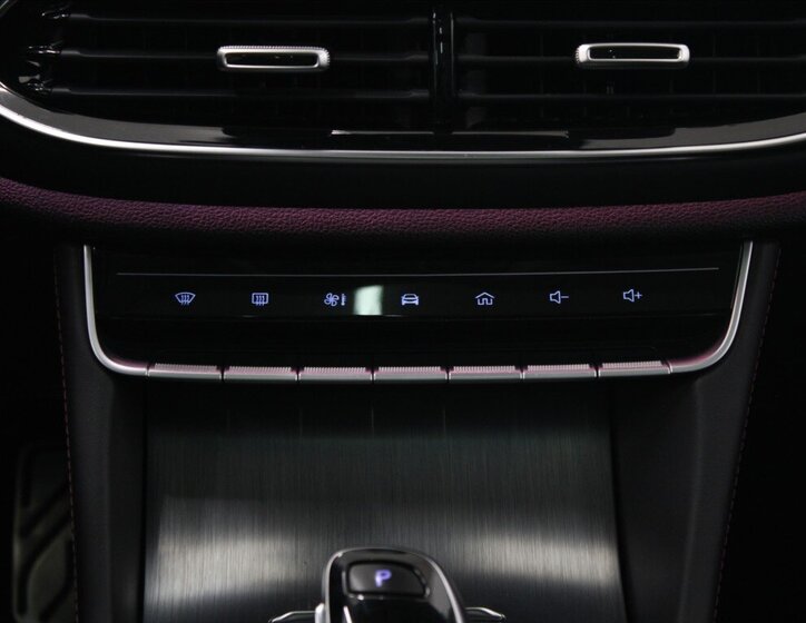 MG EHS SUV / Terénní 1,5 l 190 kw