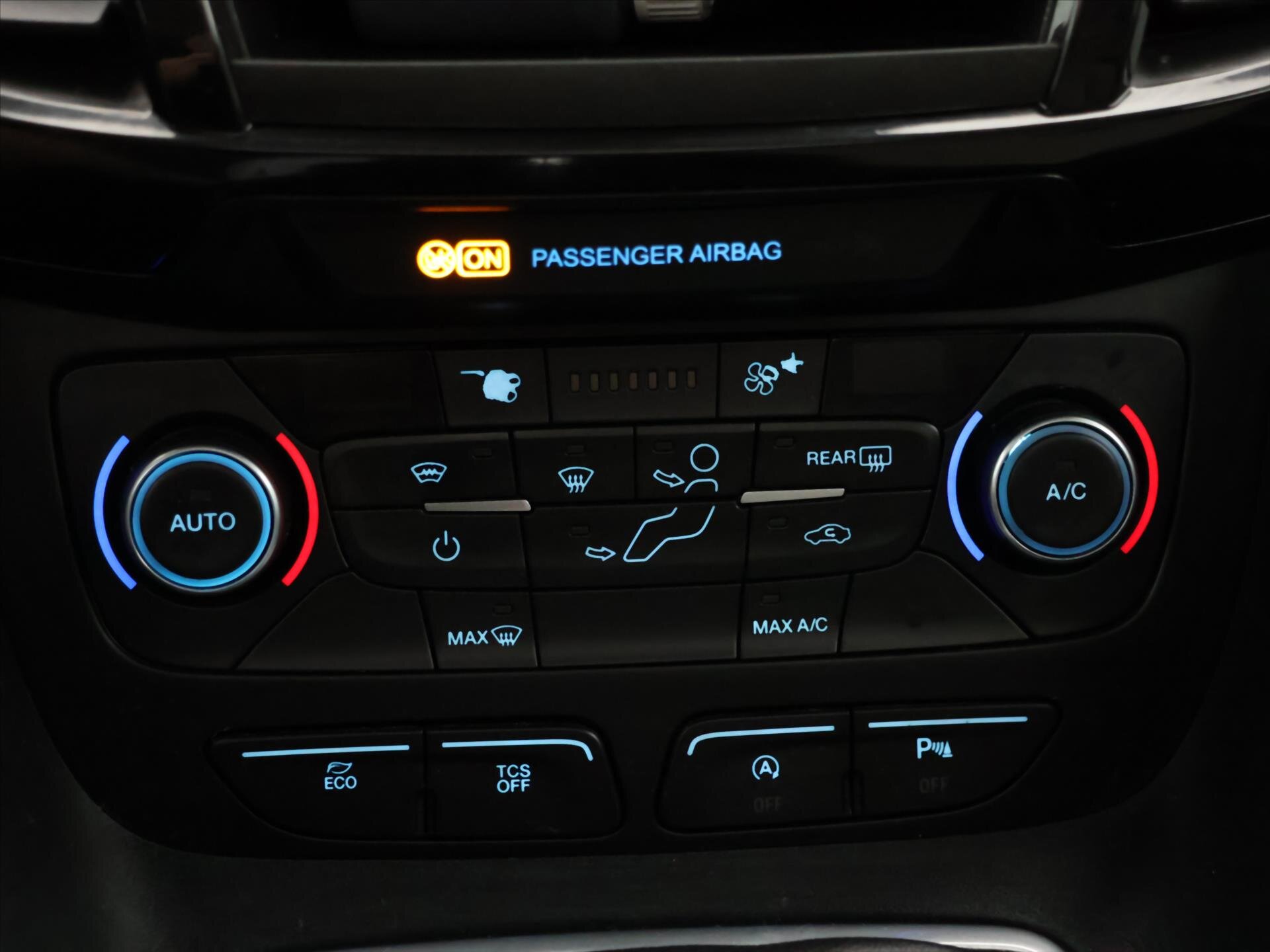 Ford Tourneo Connect Kombi 1,5 l 88 kw