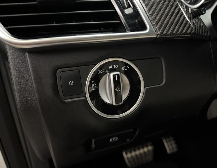 Mercedes-Benz GLS SUV / Terénní 5,5 l 430 kw