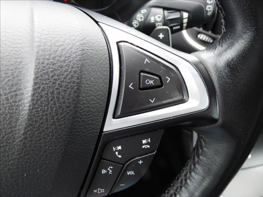 Ford S-MAX MPV 2,0 l 110 kw