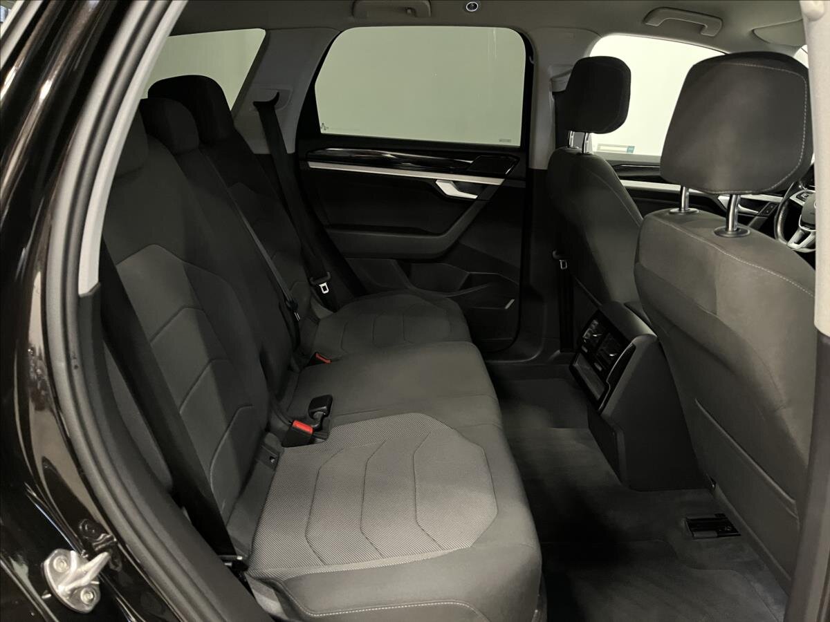 Volkswagen Touareg SUV / Terénní 3,0 l 170 kw