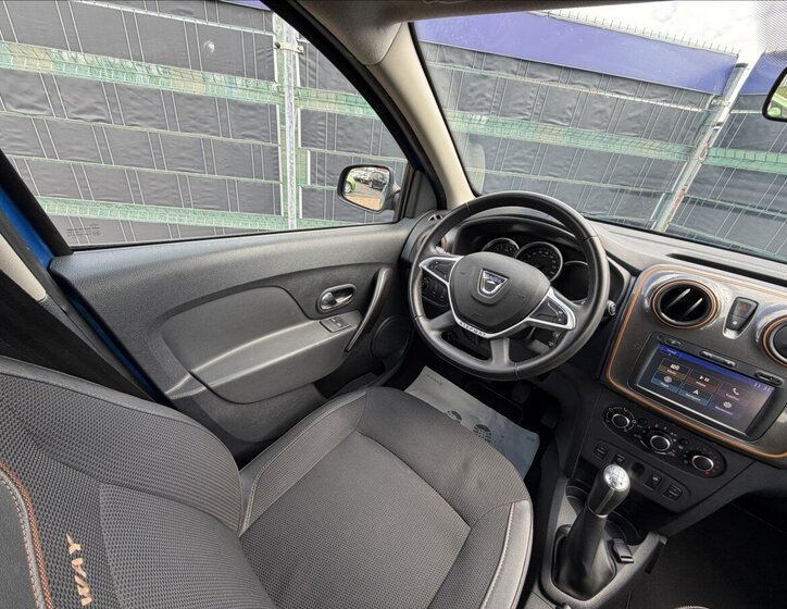 Dacia Sandero Hatchback 898,0 66 kw