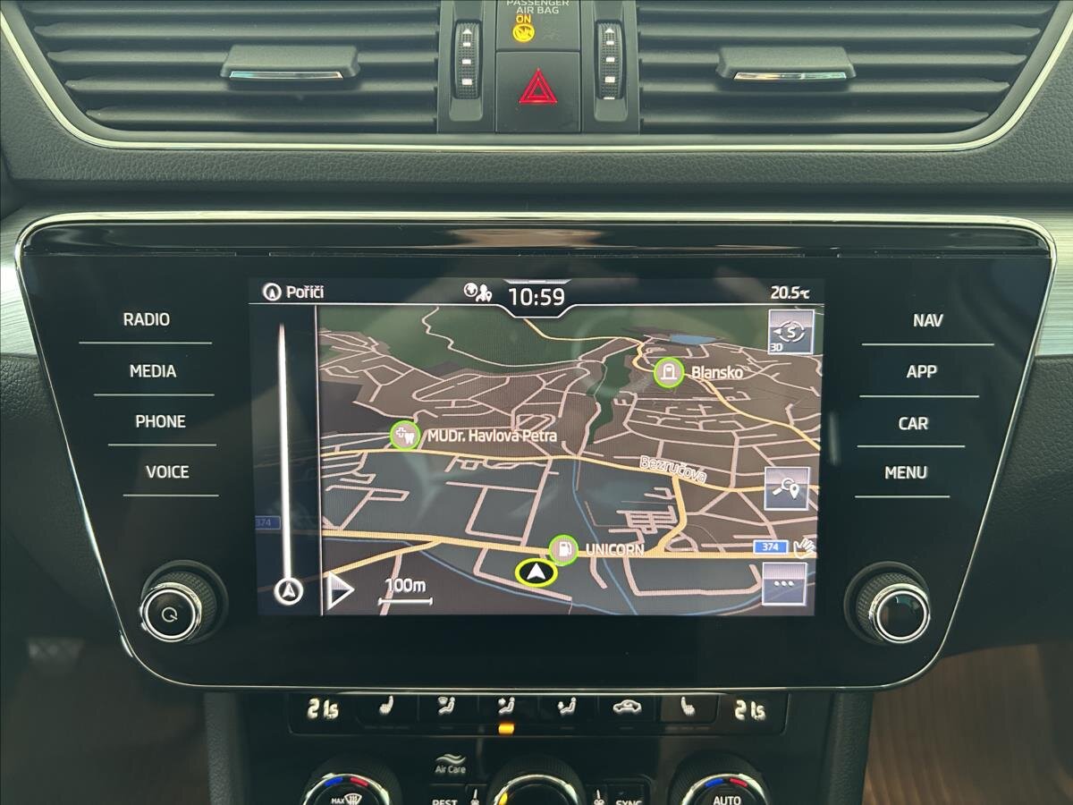 Škoda Superb Sedan / Limuzína 2,0 l 110 kw