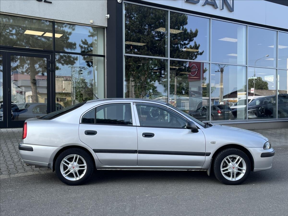 Mitsubishi Carisma Liftback 1,9 l 75 kw