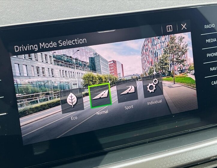 Škoda Scala Hatchback 1,5 l 110 kw