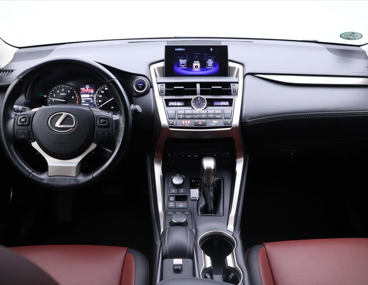 Lexus NX 300h SUV 2,5 l 114 kw