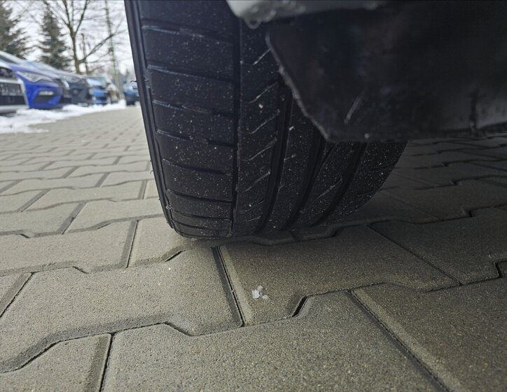 Škoda Rapid Hatchback 999,0 70 kw