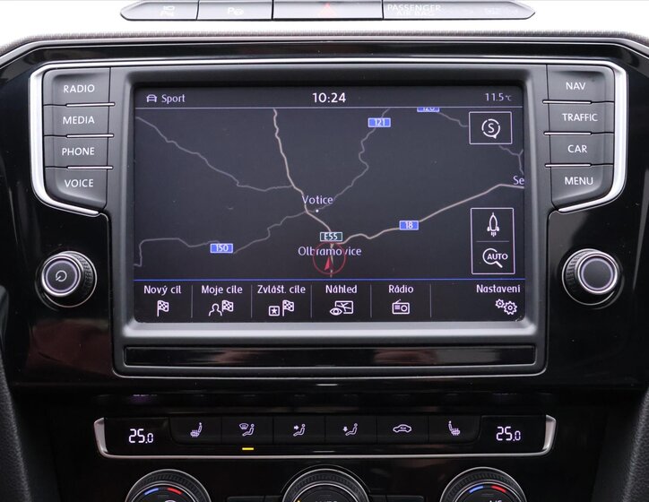 Volkswagen Passat Kombi 2,0 l 206 kw