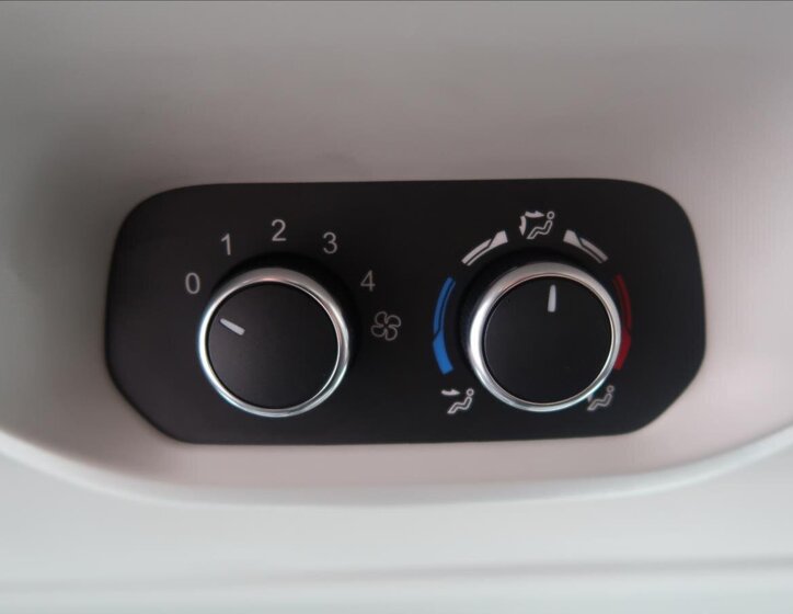 Ford Tourneo Custom MPV 2,0 l 136 kw