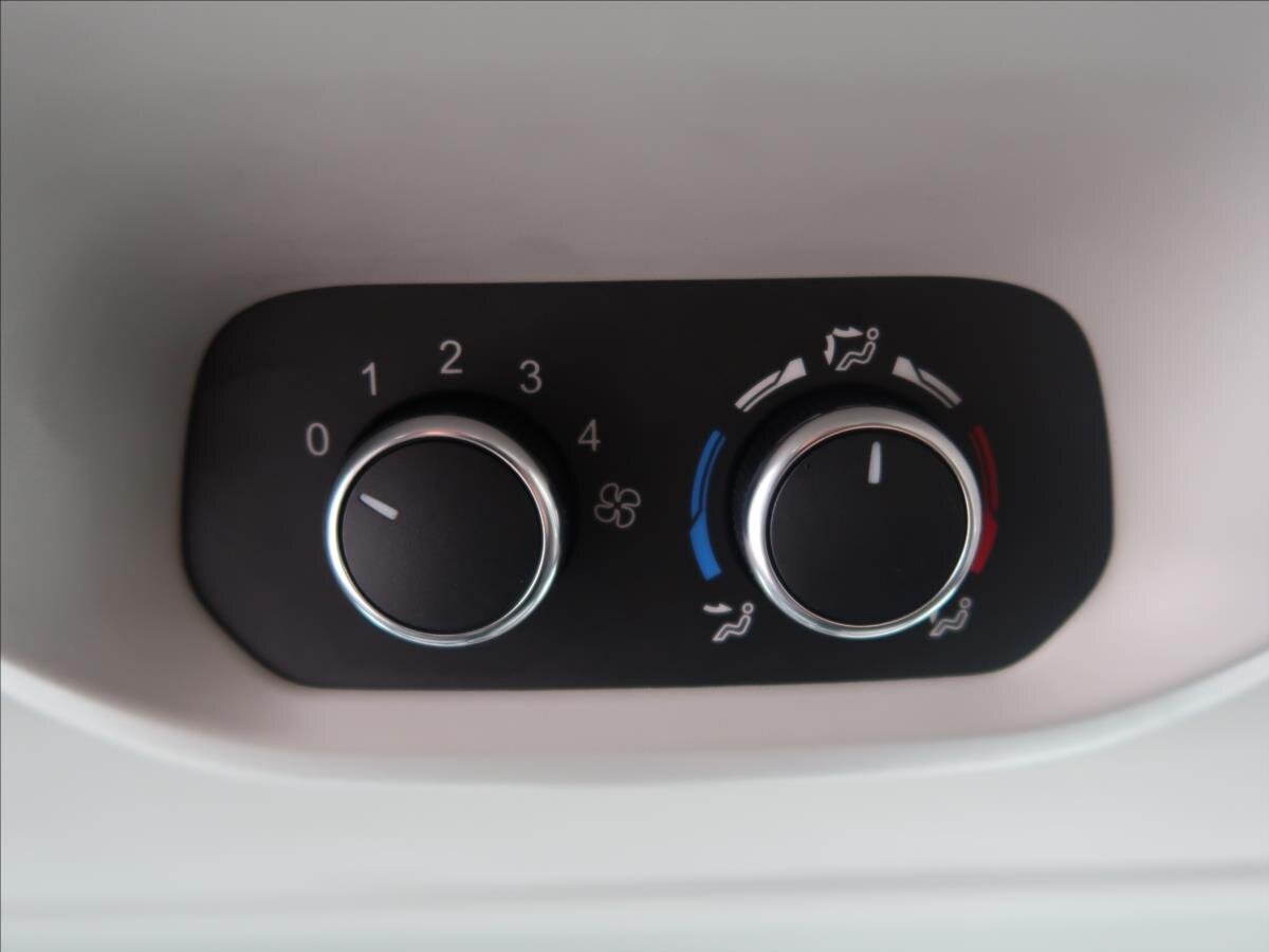 Ford Tourneo Custom MPV 2,0 l 136 kw