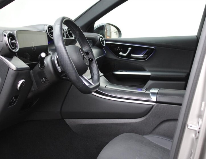 Mercedes-Benz GLC 13