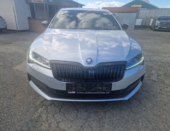 Škoda Superb Sedan / Limuzína 2,0 l 140 kw