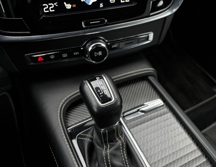 Volvo V90 Kombi 2,0 l 173 kw