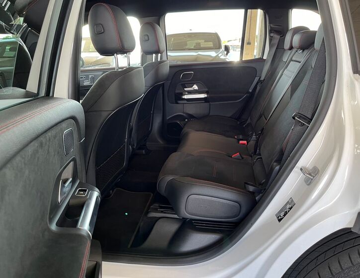 Mercedes-Benz EQB 16