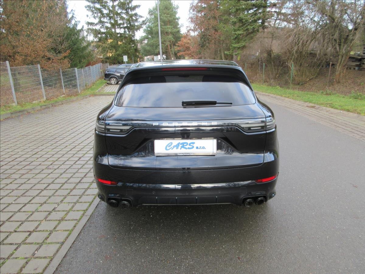 Porsche Cayenne Kombi 2,9 l 324 kw