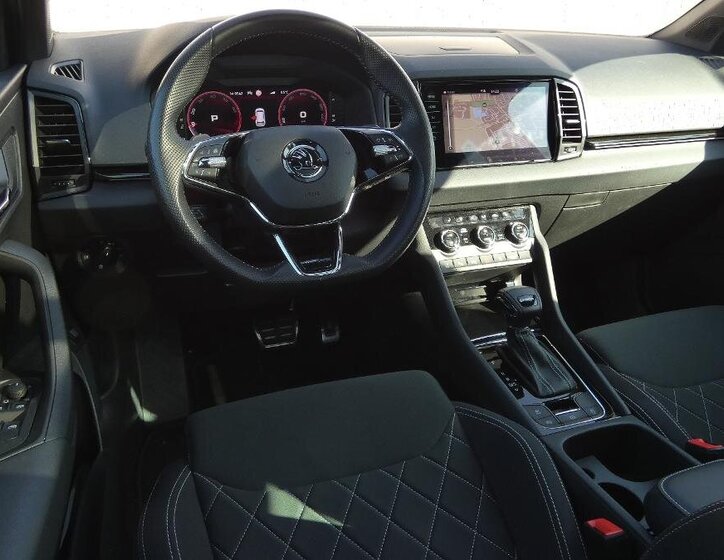 Škoda Karoq SUV / Terénní 1,5 l 110 kw