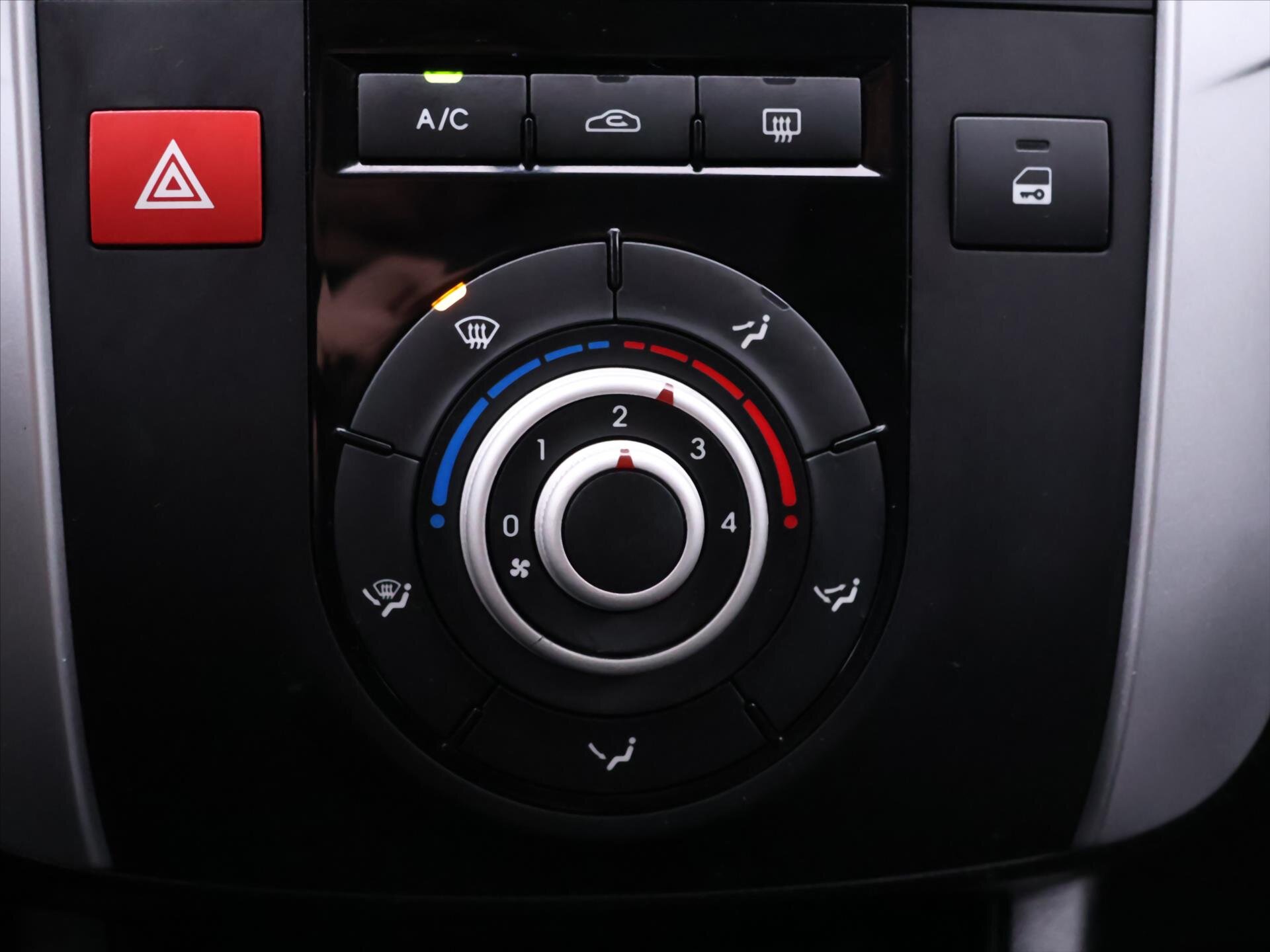 KIA Venga Hatchback 1,4 l 66 kw