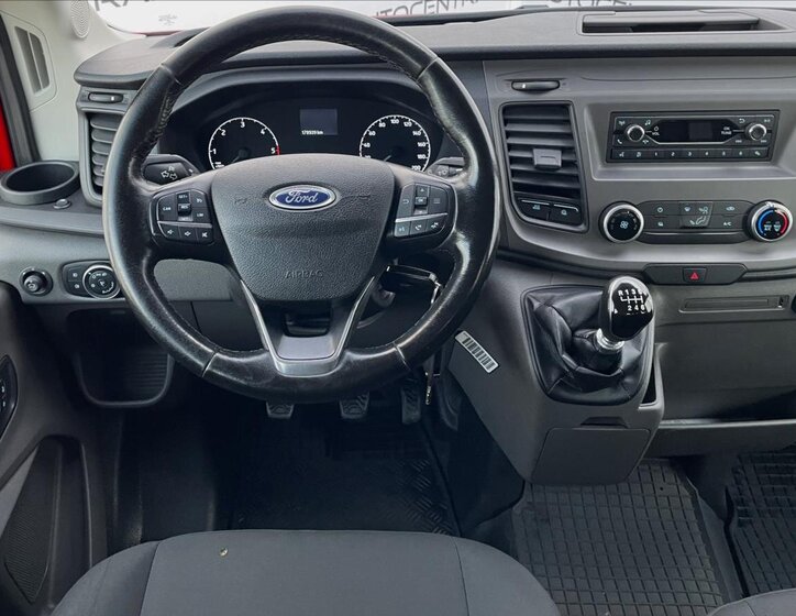 Ford Transit 12