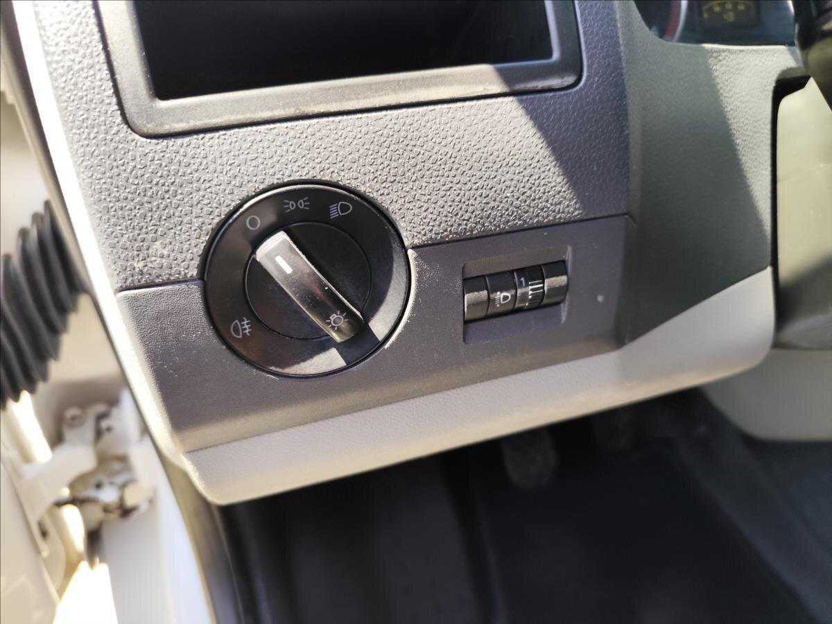 Volkswagen Transporter VAN-Minibus 2,0 l 103 kw