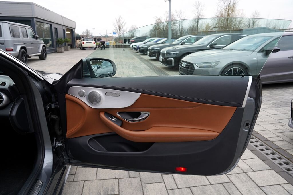 Mercedes-Benz Třídy C Kupé 2,1 l 150 kw