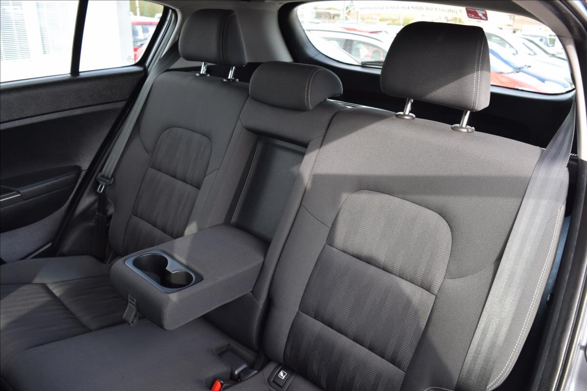 KIA Sportage SUV 2,0 l 100 kw