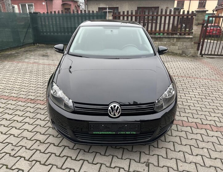 Volkswagen Golf 10
