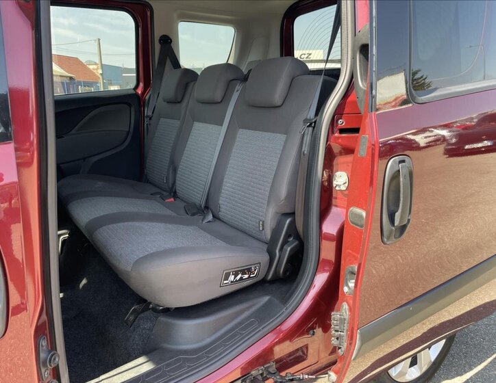 Fiat Dobló MPV 1,6 l 88 kw