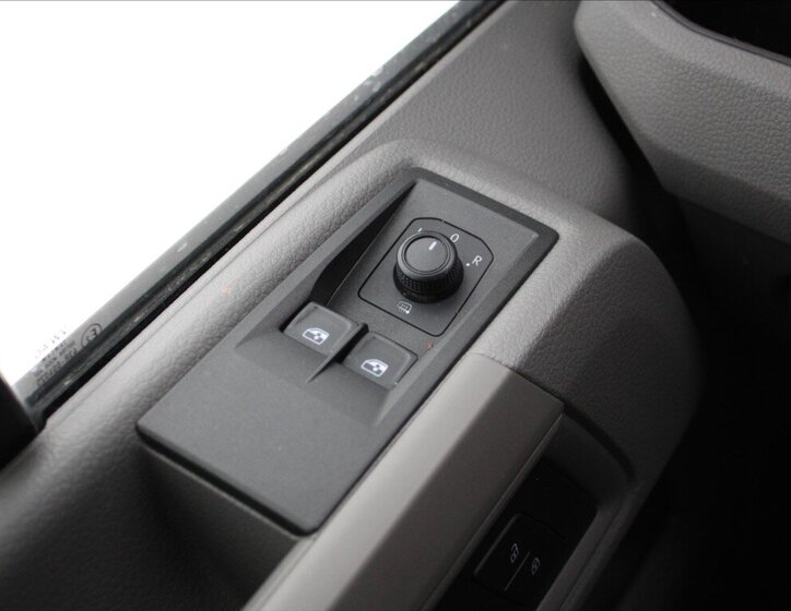 Volkswagen Crafter Skříň 2,0 l 103 kw