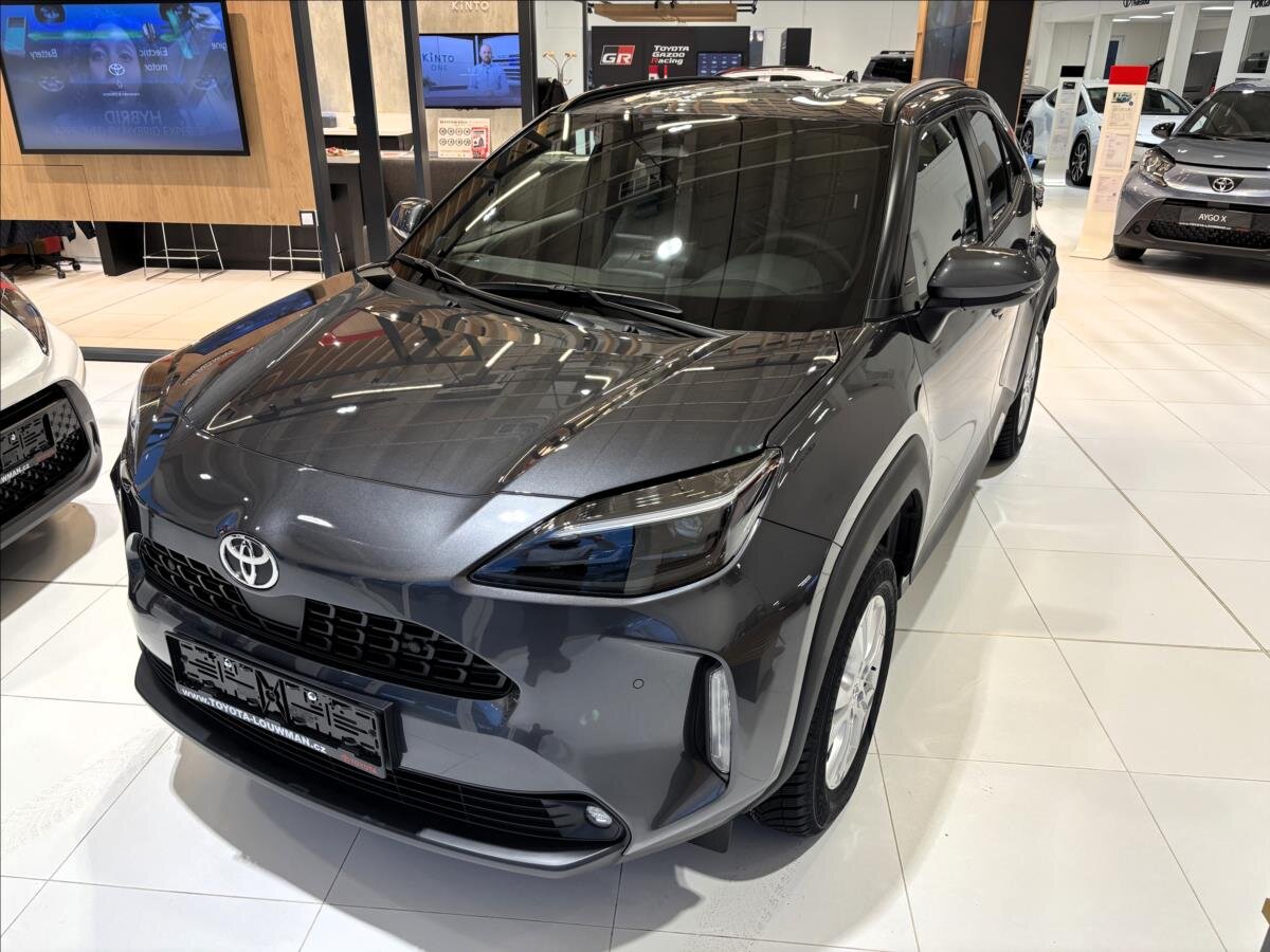 Toyota Yaris Cross SUV 1,5 l 85 kw