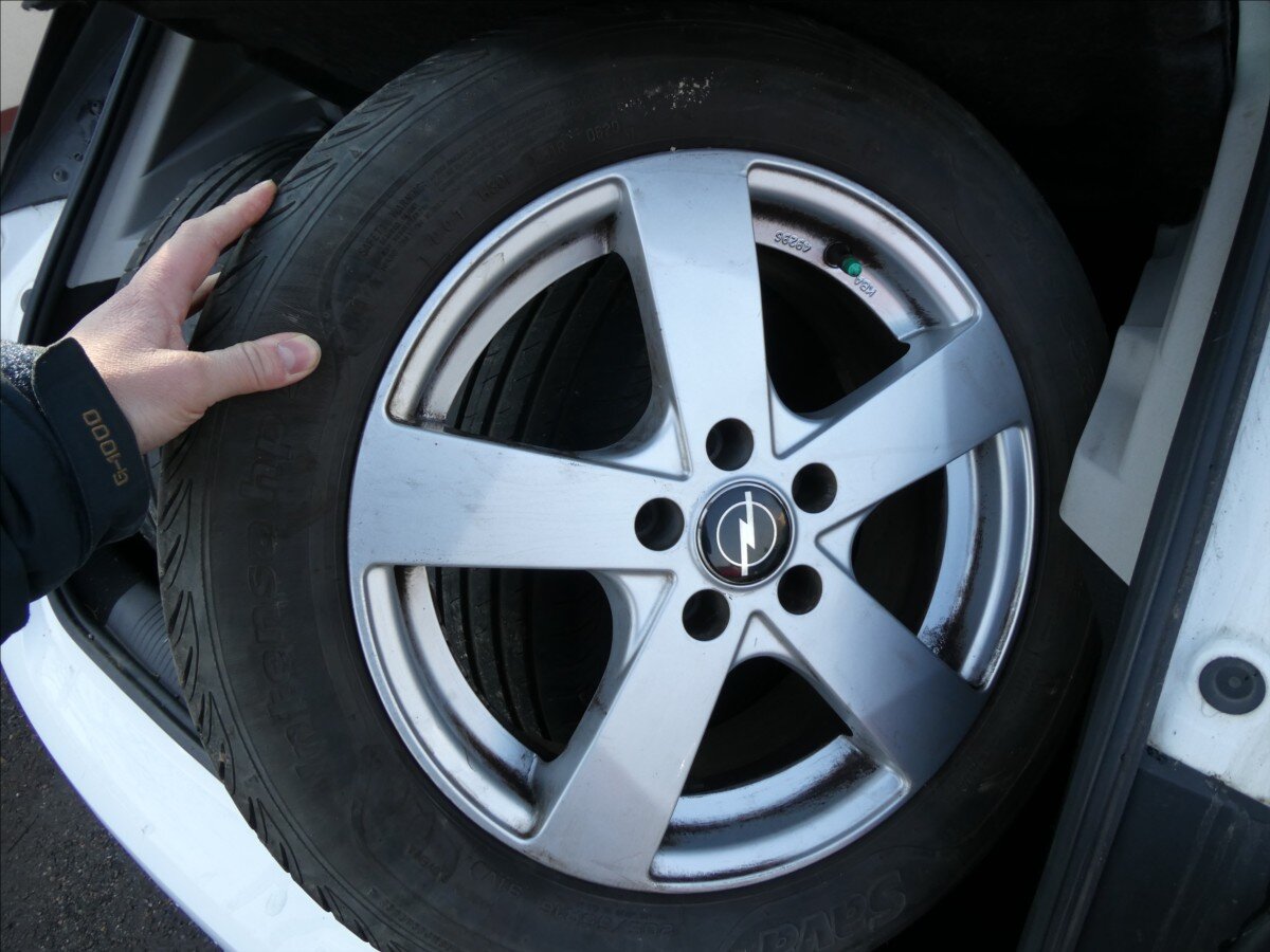 Opel Astra Hatchback 1,6 l 81 kw