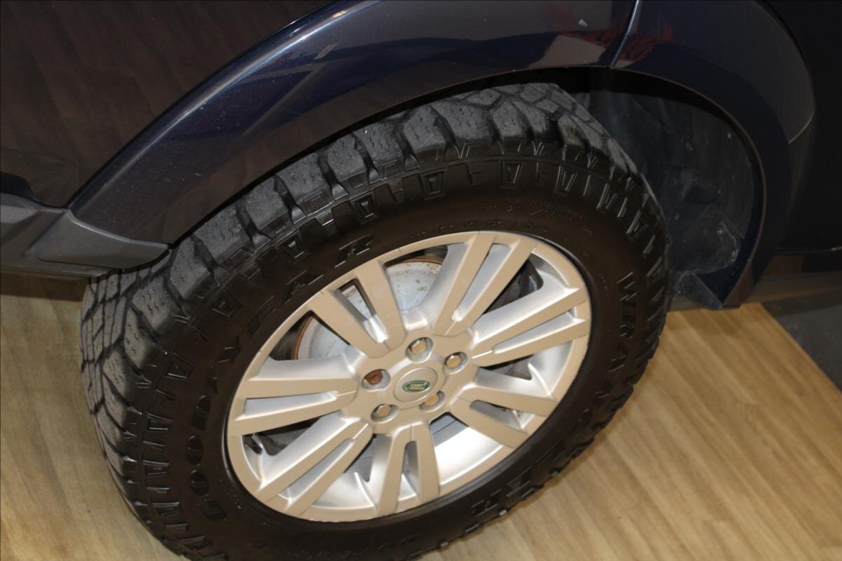 Land Rover Discovery SUV / Terénní 3,0 l 155 kw