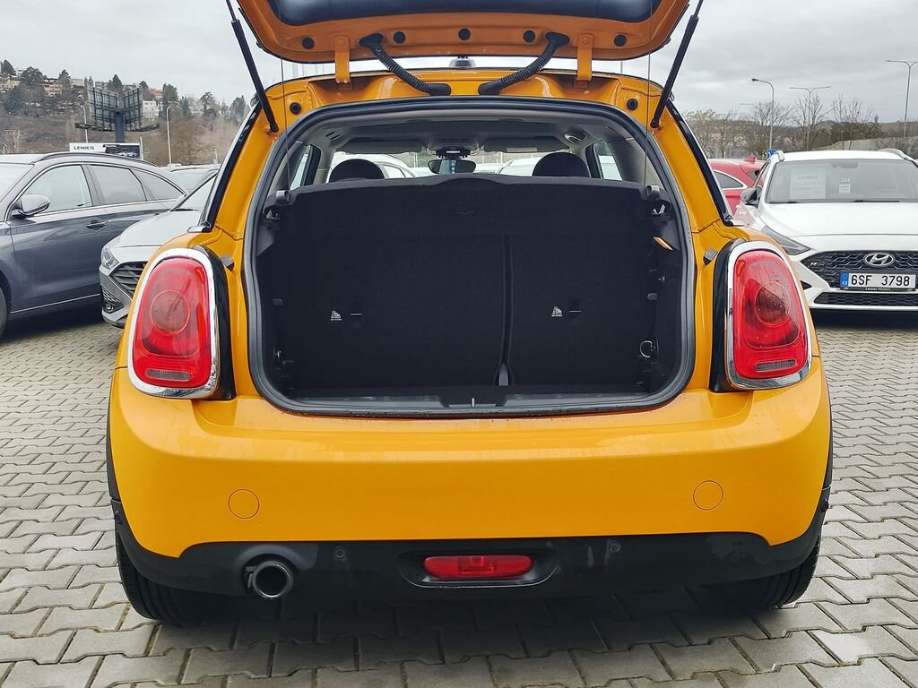 Mini Cooper Hatchback 1,5 l 100 kw