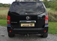Nissan Pathfinder Kombi 2,5 l 140 kw