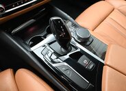 BMW Řada 5 Kombi 3,0 l 195 kw