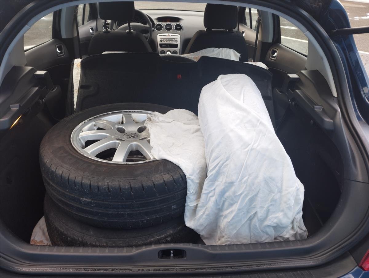 Peugeot 308 Hatchback 1,4 l 70 kw